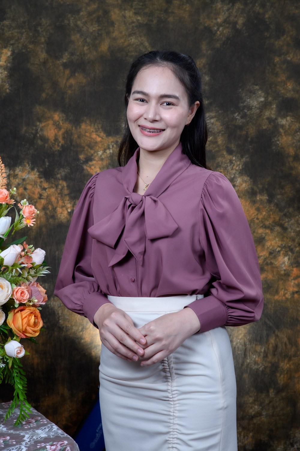 นางสาวกาญหทัย กำลังชัย (หัวหน้ากลุ่มงาน)